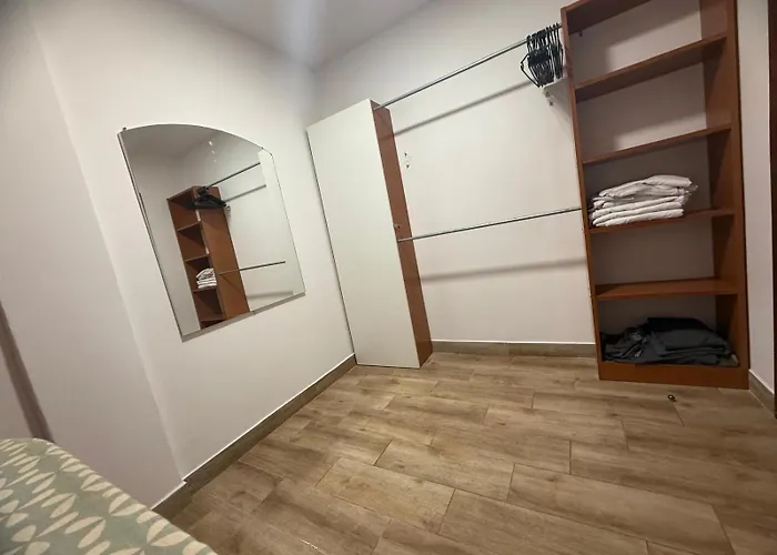 Daire Piso Centrico Pobra Do Caraminal